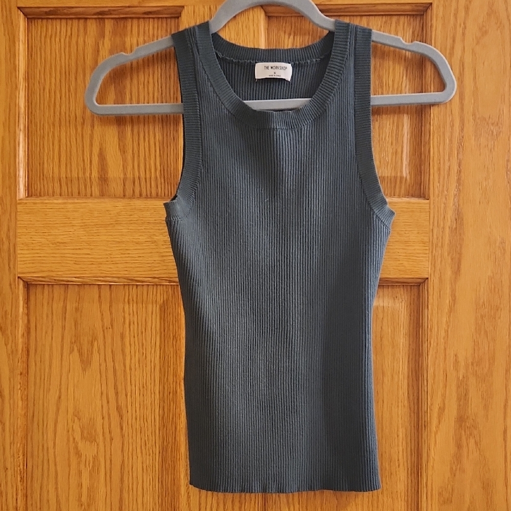 Gray Ribbed Fitted Sleeveless Tank Top